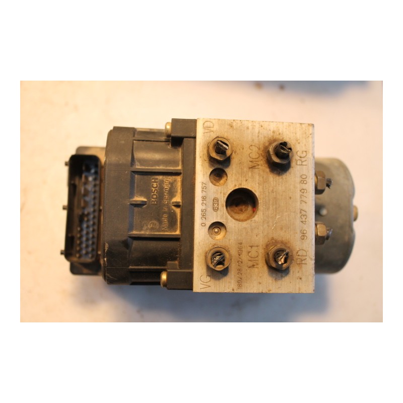 PEUGEOT- 307 - Μονάδα ABS---ΕΤΟΣ: Μεταχειρισμένα ανταλλακτικά αυτοκινήτων www.usedparts.gr--- Απόσυρση αυτοκινήτων - αγορά τρακα