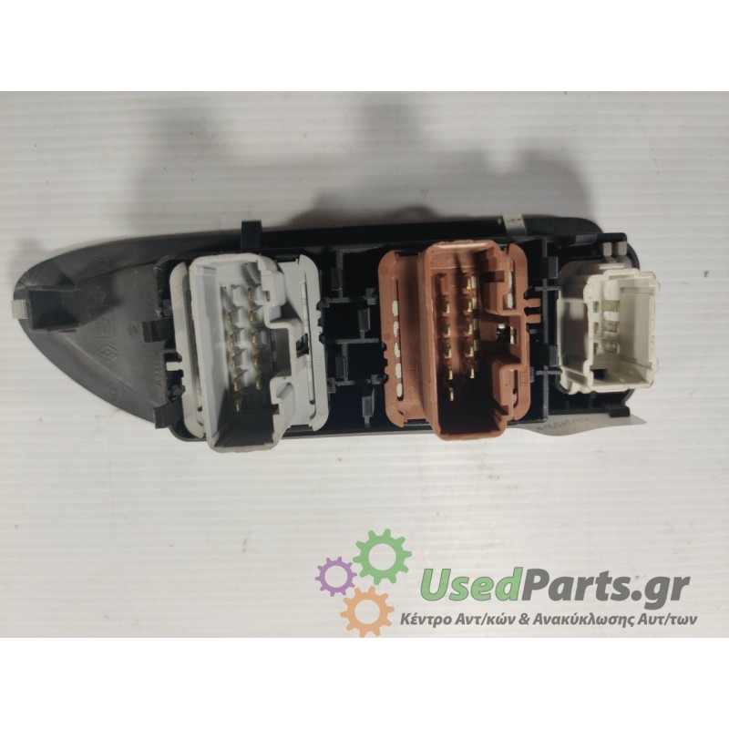RENAULT - LAGUNA - Διακόπτης παραθύρων - 5ΠΟΡΤΟ - ΕΤΟΣ: 2004 - ΚΩΔ.ΚΑΤ/ΣΤΗ: .Μεταχειρισμένα ανταλλακτικά αυτοκινήτων www.usedpar