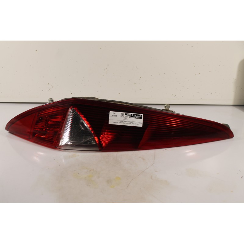 FIAT - PUNTO - Φανάρι πίσω -  - ΘΕΣΗ: Πίσω αριστερά - ΕΤΟΣ: 2004 - ΚΩΔ.ΚΑΤ/ΣΤΗ: .Μεταχειρισμένα ανταλλακτικά αυτοκινήτων www.use