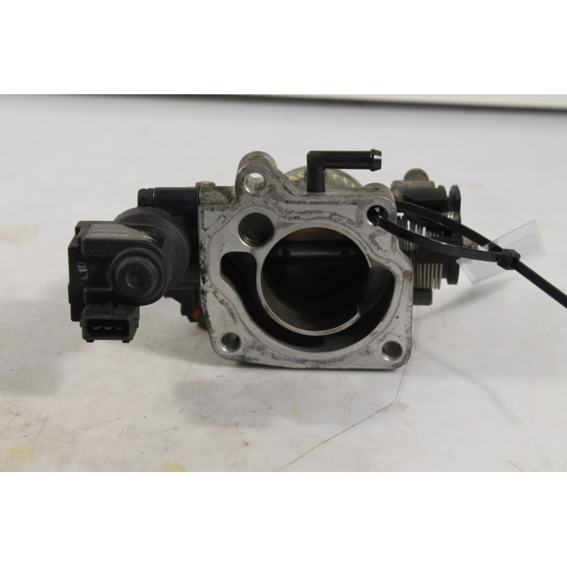 HYUNDAI - ACCENT - Πεταλούδα γκαζιού - ΚΩΔΙΚΟΣ ΜΗΧΑΝΗΣ:  - ΚΥΒΙΚΑ:  - ΕΤΟΣ: 2000 - ΚΩΔ.ΚΑΤ/ΣΤΗ: 35150-22600  .Μεταχειρισμένα αντ