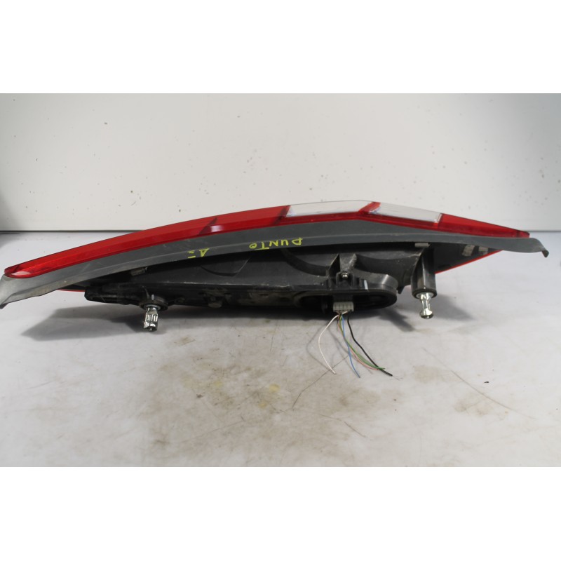 FIAT - PUNTO - Φανάρι πίσω - 2ΠΟΡΤΟ - ΘΕΣΗ: Πίσω δεξιά - ΕΤΟΣ: 2003 - ΚΩΔ.ΚΑΤ/ΣΤΗ: .Μεταχειρισμένα ανταλλακτικά αυτοκινήτων www.