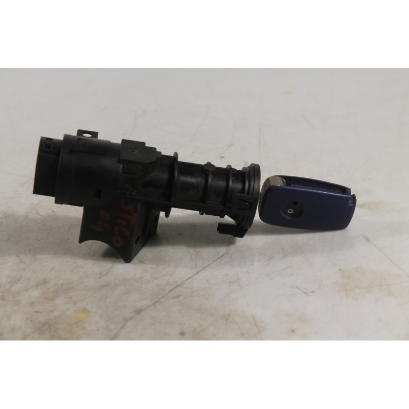 FIAT - STILO - Μαγνητικός διακόπτης μίζας -  - ΕΤΟΣ: 2004 - ΚΩΔ.ΚΑΤ/ΣΤΗ: 00467601520B365.Μεταχειρισμένα ανταλλακτικά αυτοκινήτων