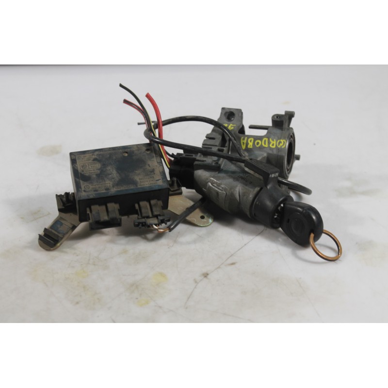 SEAT - CORDOBA - Μαγνητικός διακόπτης μίζας -  - ΕΤΟΣ: 1996 - ΚΩΔ.ΚΑΤ/ΣΤΗ: BK7370468.Μεταχειρισμένα ανταλλακτικά αυτοκινήτων www