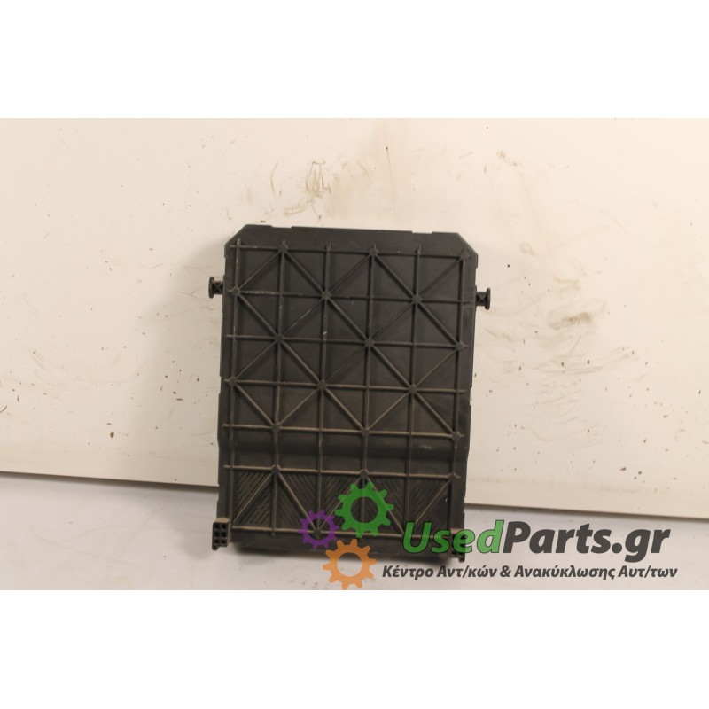 PEUGEOT - 206 - Ασφαλειοθήκη καμπίνας -  - ΕΤΟΣ: 2000 - ΚΩΔ.ΚΑΤ/ΣΤΗ: S118085220.Μεταχειρισμένα ανταλλακτικά αυτοκινήτων www.used