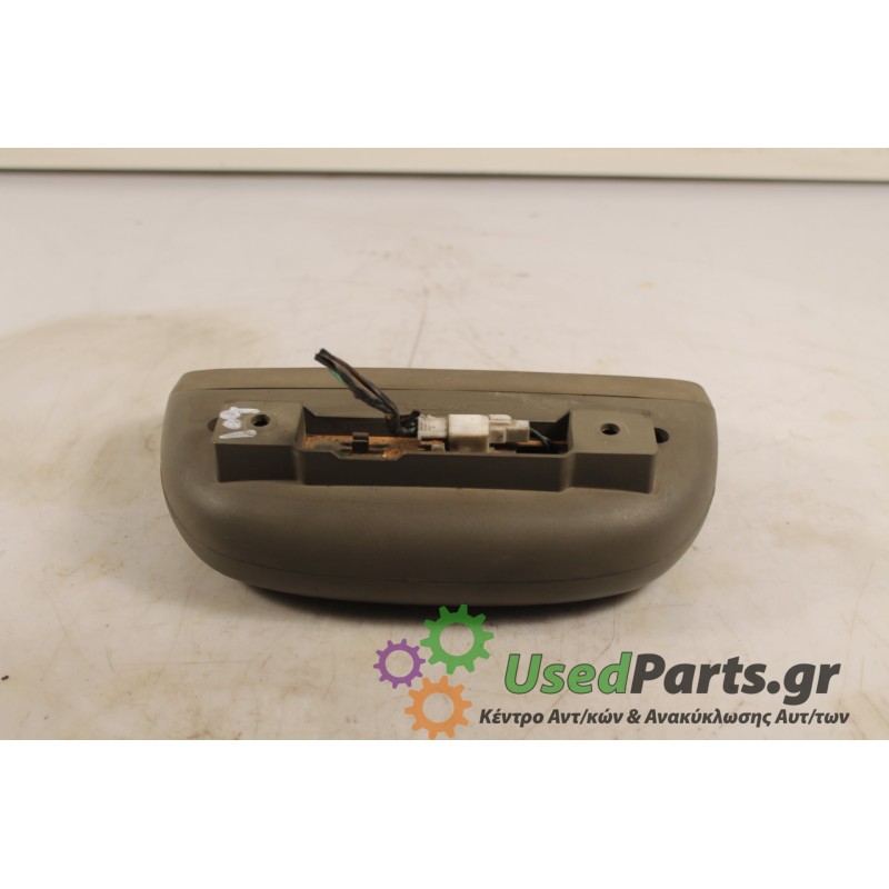 HYUNDAI - SANTA FE - Φανάρι πίσω -  - ΘΕΣΗ: Πίσω - ΕΤΟΣ: 2000 - ΚΩΔ.ΚΑΤ/ΣΤΗ: ΤΡΙΤΟ ΣΤΟΠ.Μεταχειρισμένα ανταλλακτικά αυτοκινήτων