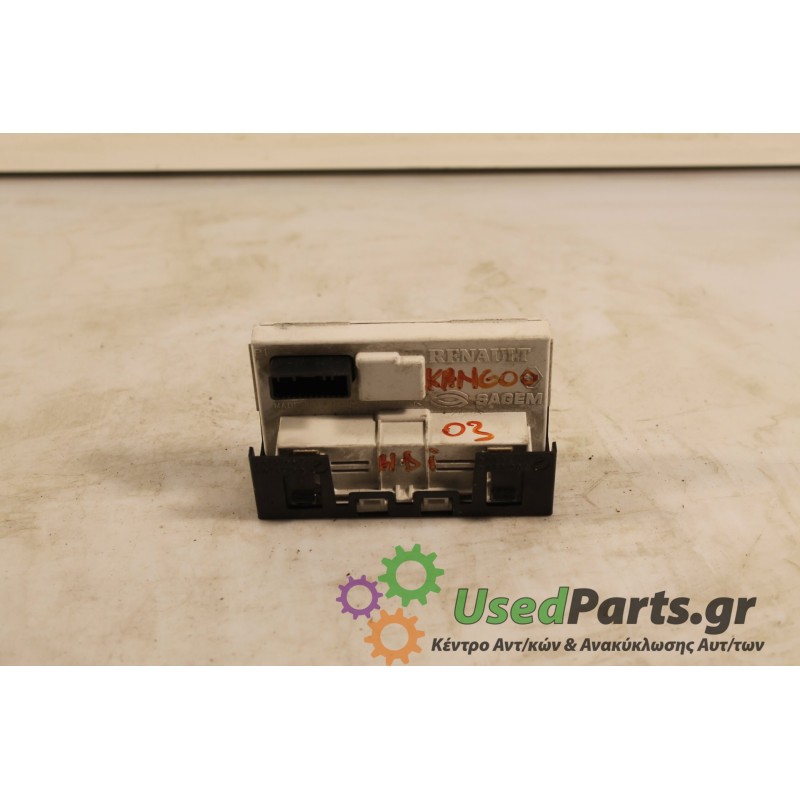 RENAULT - KANGOO - Οθόνη -  - ΕΤΟΣ: 2003 - ΚΩΔ.ΚΑΤ/ΣΤΗ: 8200380298.Μεταχειρισμένα ανταλλακτικά αυτοκινήτων www.usedparts.gr.Απόσ