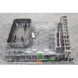 VW - GOLF - Ασφαλειοθήκη μηχανής -  - ΕΤΟΣ: 2009-2014 - ΚΩΔ.ΚΑΤ/ΣΤΗ: 1K0939125D<br /><br />