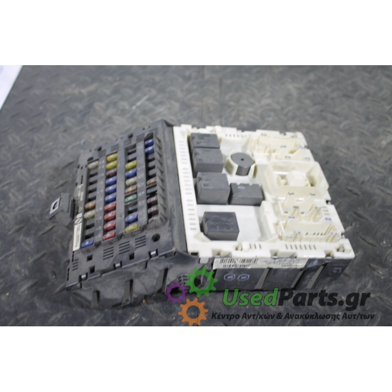 RENAULT - MEGANE - Ασφαλειοθήκη καμπίνας -  - ΕΤΟΣ: 1996-1998 - ΚΩΔ.ΚΑΤ/ΣΤΗ: 7703297783J<br /><br />