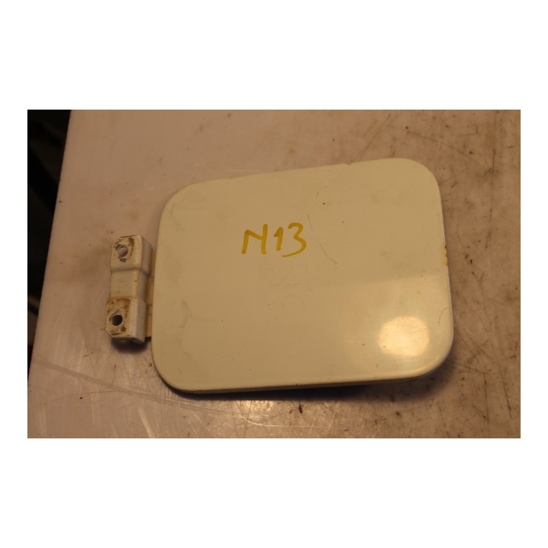 NISSAN- SUNNY - Πορτάκι Βεντζίνης--N13