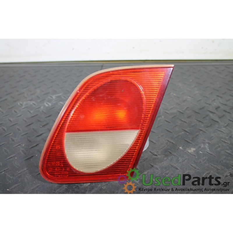 MERCEDES - W210 - Φανάρι πίσω - ΣΕΝΤΑΝ - ΘΕΣΗ: Πίσω δεξιά εσωτερικό - ΕΤΟΣ: 1996-1999 E - ΚΩΔ.ΚΑΤ/ΣΤΗ: <br /><br />