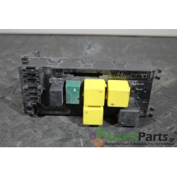 MERCEDES - W210 - Ασφαλειοθήκη καμπίνας - ΣΕΝΤΑΝ - ΕΤΟΣ: 1999-2002 E - ΚΩΔ.ΚΑΤ/ΣΤΗ: 0195455632  304587  0005401050  0025451901<b