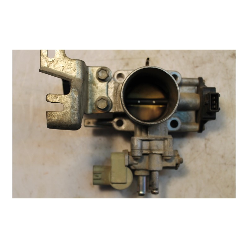 TOYOTA- CARINA - Πεταλούδα Γκαζιού--CARINA E  1.6CC