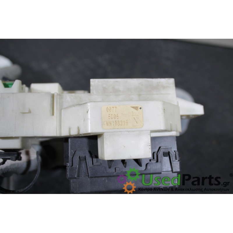 MITSUBISHI - COLT - Ασφαλειοθήκη καμπίνας - 5ΠΟΡΤΟ - ΕΤΟΣ: 2005-2008 - ΚΩΔ.ΚΑΤ/ΣΤΗ: Z181884940  MN108319  8637A020  00775D05MN10