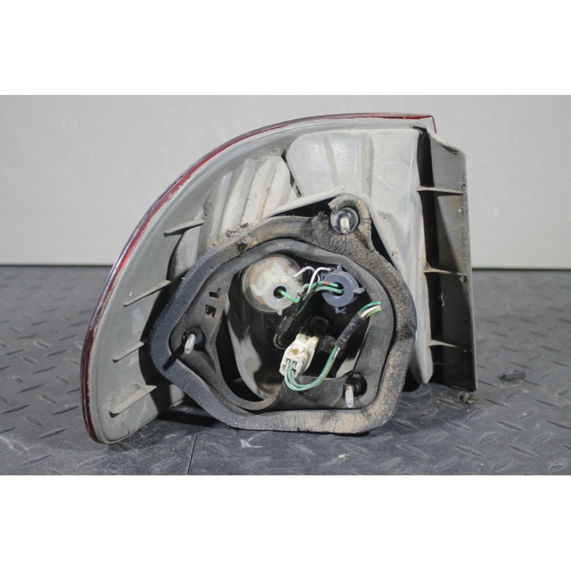 TOYOTA - COROLLA - Φανάρι πίσω - ΣΕΝΤΑΝ - ΘΕΣΗ: Πίσω δεξιά - ΕΤΟΣ: 1997-2002 - ΚΩΔ.ΚΑΤ/ΣΤΗ: <br /><br />