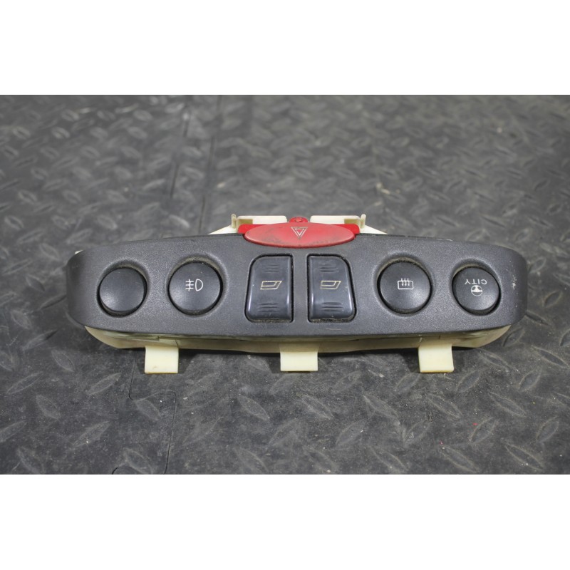 FIAT - PUNTO - Διακόπτης παραθύρων - 2ΠΟΡΤΟ - ΕΤΟΣ: 1999-2003 - ΚΩΔ.ΚΑΤ/ΣΤΗ: <br /><br />