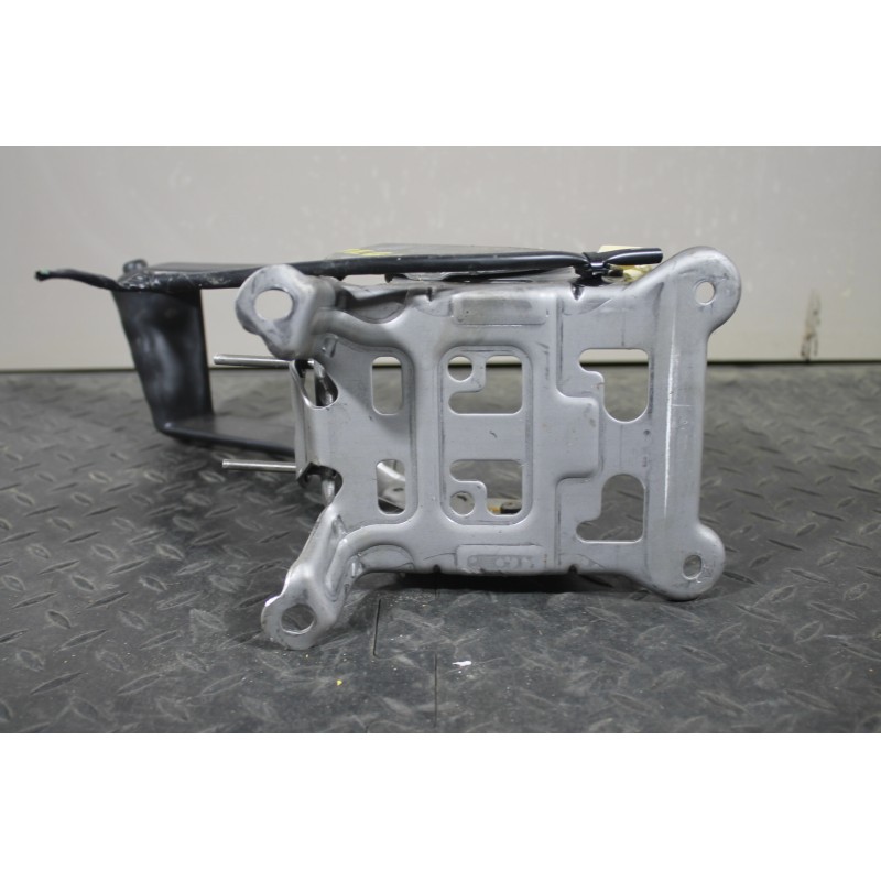 RENAULT - MEGANE - Χειρόφρενο - 5ΠΟΡΤΟ - ΘΕΣΗ:  - ΕΤΟΣ: 2005-2008 - ΚΩΔ.ΚΑΤ/ΣΤΗ: 8200273002D<br /><br />