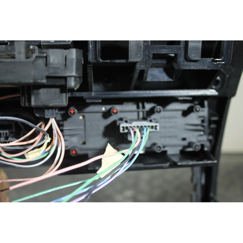 RENAULT - MEGANE - Κεντρική κονσόλα - 5ΠΟΡΤΟ - ΘΕΣΗ:  - ΕΤΟΣ: 2005-2008 - ΚΩΔ.ΚΑΤ/ΣΤΗ: S118539002E  8200407415<br /><br />