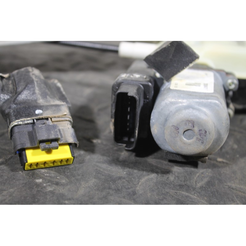 RENAULT - MEGANE - Γρύλος παραθύρου - 5ΠΟΡΤΟ - ΘΕΣΗ: Αριστερά - ΕΤΟΣ: 2005-2008 - ΚΩΔ.ΚΑΤ/ΣΤΗ: <br /><br />