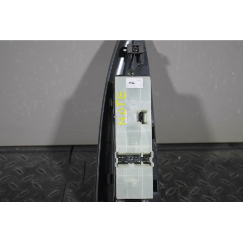 NISSAN - NOTE - Διακόπτης παραθύρων - 5ΠΟΡΤΟ - ΕΤΟΣ: 2006-2013 - ΚΩΔ.ΚΑΤ/ΣΤΗ: <br /><br />