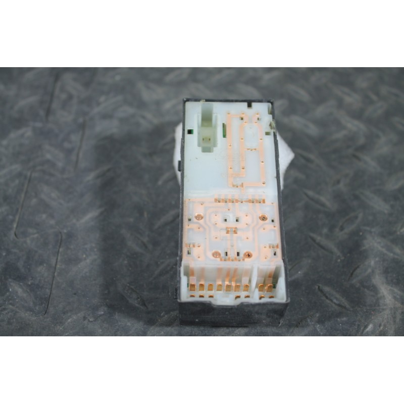NISSAN - MICRA - Διακόπτης παραθύρων - 5ΠΟΡΤΟ - ΕΤΟΣ: 2002-2010 - ΚΩΔ.ΚΑΤ/ΣΤΗ: <br /><br />