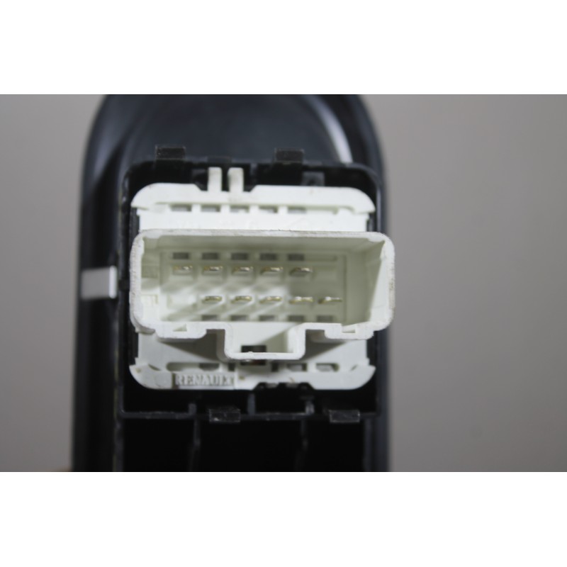 RENAULT - CLIO - Διακόπτης παραθύρων - 2ΠΟΡΤΟ - ΕΤΟΣ: 2006-2009 - ΚΩΔ.ΚΑΤ/ΣΤΗ: <br /><br />