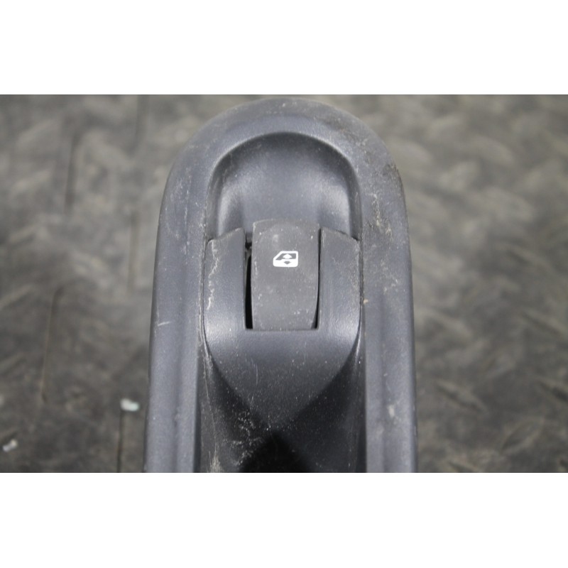 RENAULT - TWINGO - Διακόπτης παραθύρων - 2ΠΟΡΤΟ - ΕΤΟΣ: 2007-2012 - ΚΩΔ.ΚΑΤ/ΣΤΗ: <br /><br />