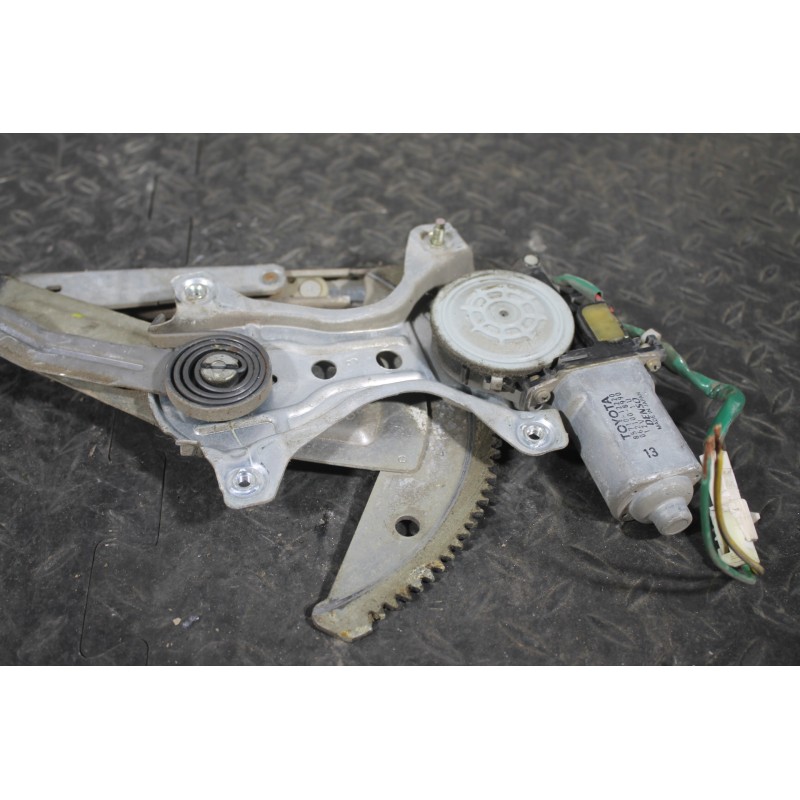 TOYOTA - COROLLA - Γρύλος παραθύρου - ΣΕΝΤΑΝ - ΘΕΣΗ: Εμπρός δεξιά - ΕΤΟΣ: 1997-2002 - ΚΩΔ.ΚΑΤ/ΣΤΗ: 85710-12220 8571012220<br /><