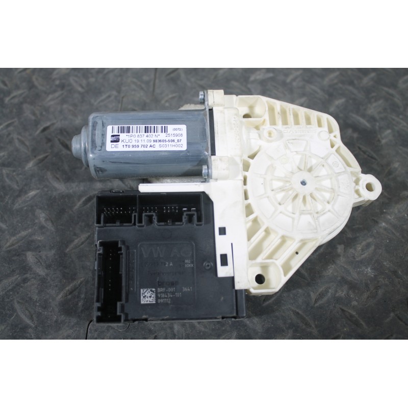 SEAT - LEON - Μοτέρ για Παράθυρα - 5ΠΟΡΤΟ - ΕΤΟΣ: 2005-2013 - ΚΩΔ.ΚΑΤ/ΣΤΗ: 1P0837402N  983605-50607 98360550607 1T0959702AC  S03