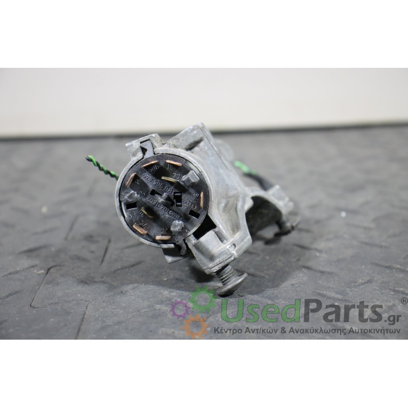 AUDI - A3 - Κλειδαριά τιμονιού - 2ΠΟΡΤΟ - ΘΕΣΗ:  - ΕΤΟΣ: 1996-2003 - ΚΩΔ.ΚΑΤ/ΣΤΗ: 4B0905851C<br /><br />