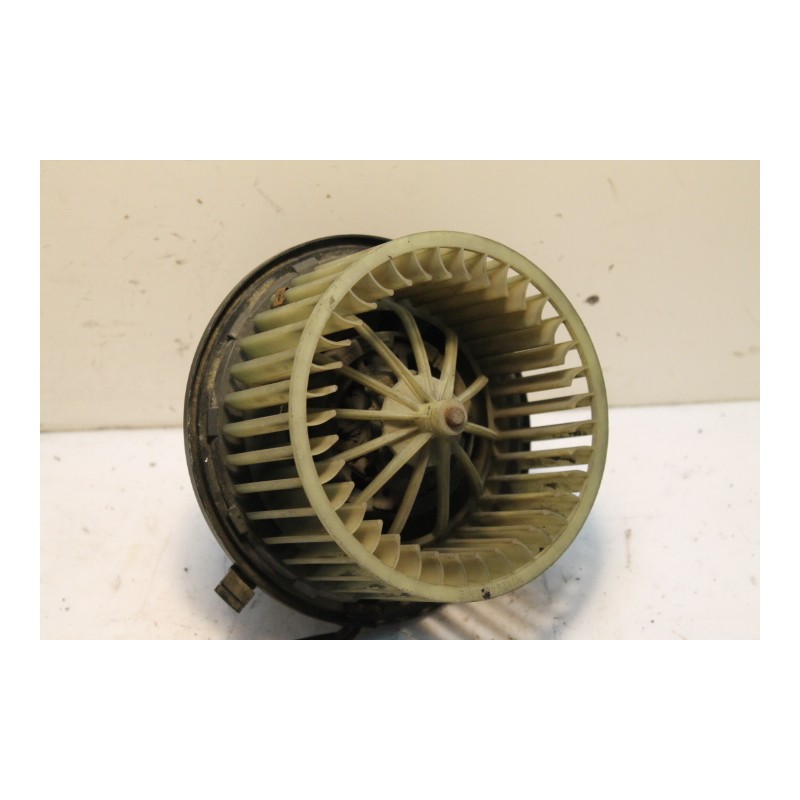 AUDI- 80 - Μοτέρ καλοριφέρ--