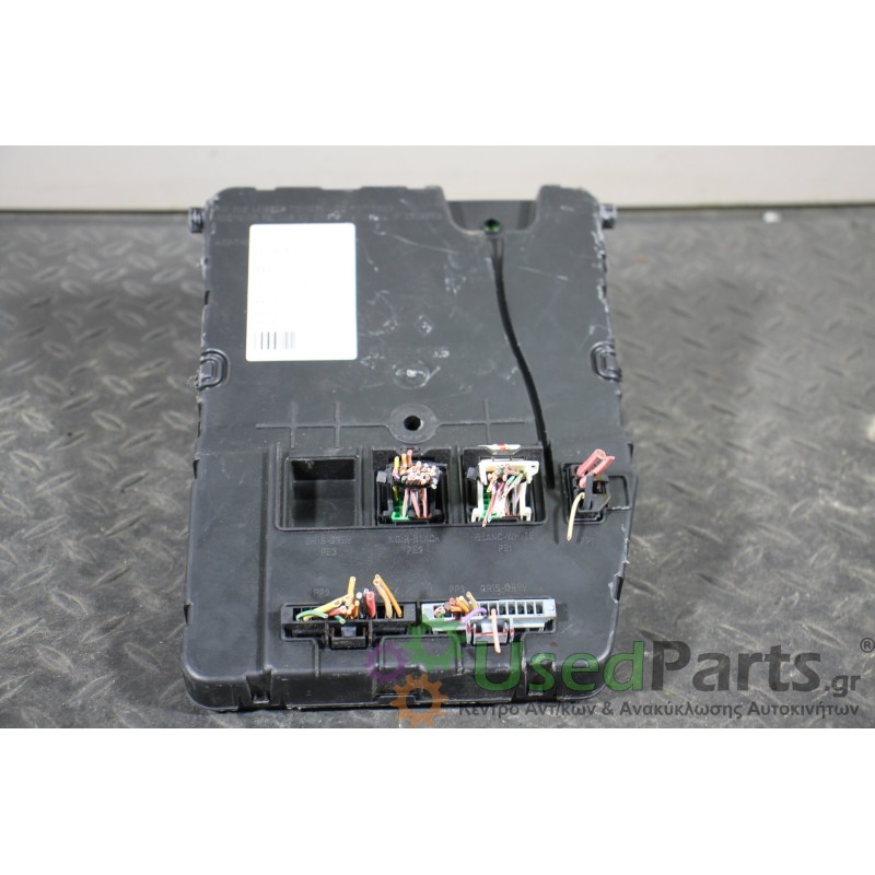 RENAULT - MEGANE - Ασφαλειοθήκη καμπίνας - 5ΠΟΡΤΟ - ΕΤΟΣ: 2005-2008 - ΚΩΔ.ΚΑΤ/ΣΤΗ: 8200780018  8200837625<br /><br />