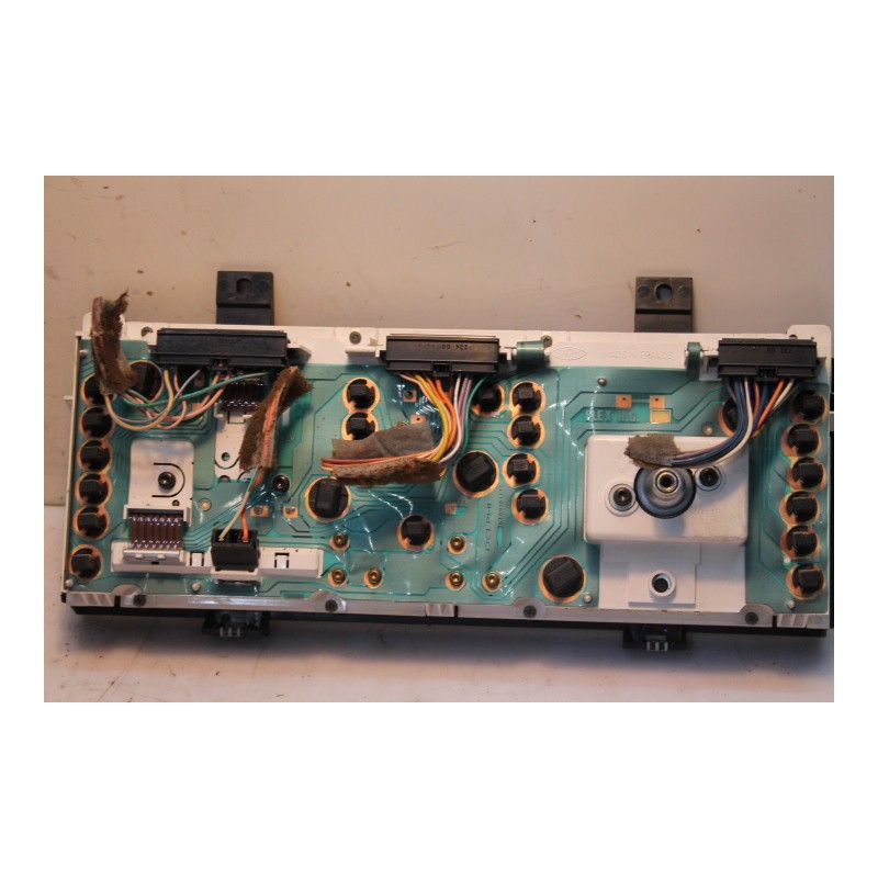 RENAULT- CLIO - Καντράν οργάνων--