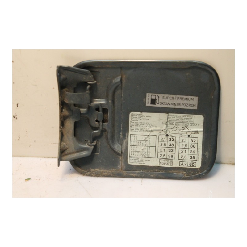 AUDI- 80 - Πορτάκι Βεντζίνης--