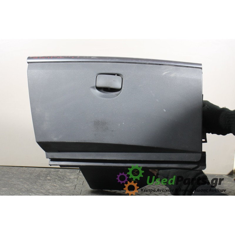 RENAULT - MEGANE - Ντουλαπάκι - 5ΠΟΡΤΟ - ΘΕΣΗ:  - ΕΤΟΣ: 2005-2008 - ΚΩΔ.ΚΑΤ/ΣΤΗ: <br /><br />