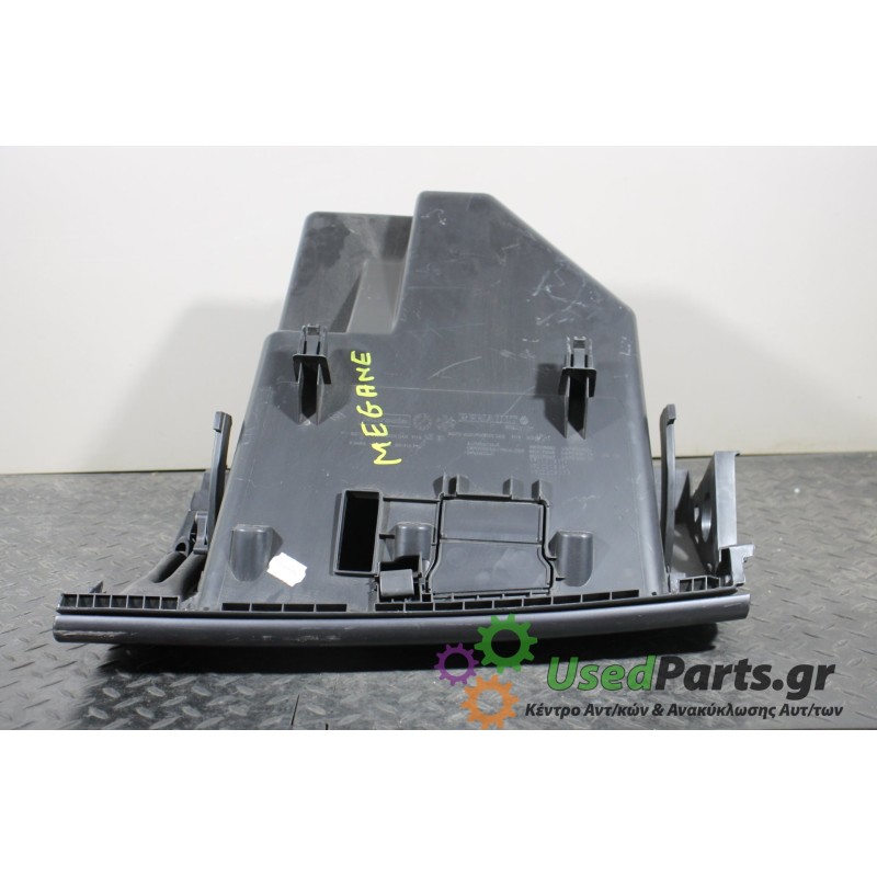 RENAULT - MEGANE - Ντουλαπάκι - 5ΠΟΡΤΟ - ΘΕΣΗ:  - ΕΤΟΣ: 2005-2008 - ΚΩΔ.ΚΑΤ/ΣΤΗ: <br /><br />