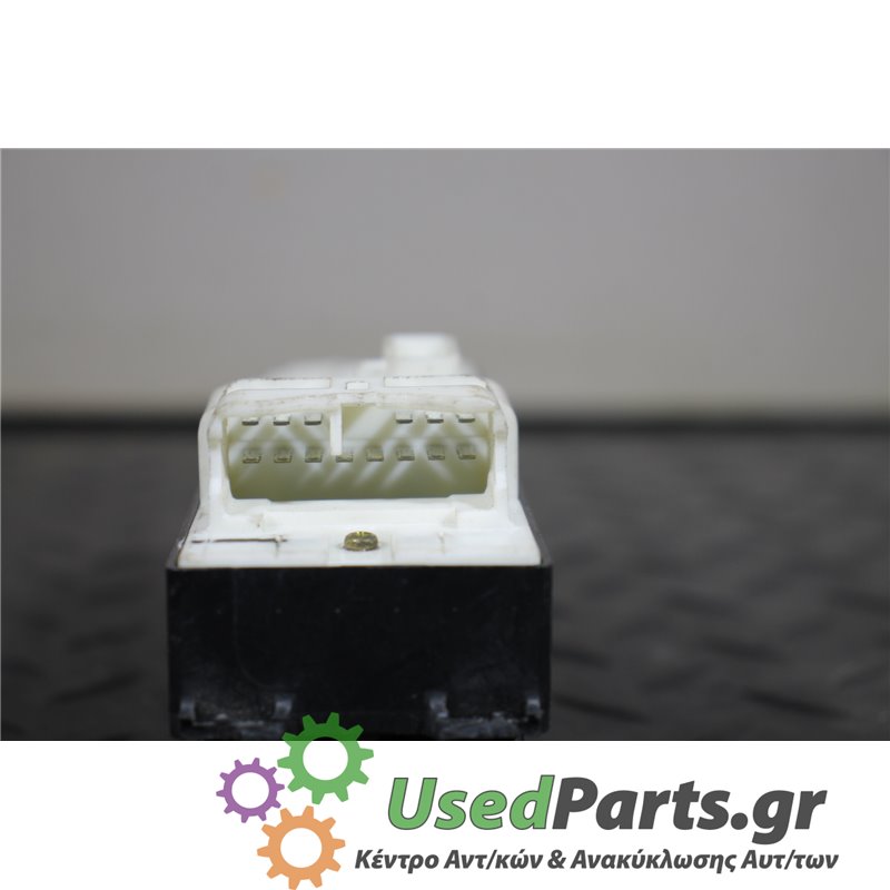 TOYOTA - COROLLA - Διακόπτης παραθύρων - ΣΕΝΤΑΝ - ΕΤΟΣ: 1997-2002 - ΚΩΔ.ΚΑΤ/ΣΤΗ: 8482012340<br /><br />