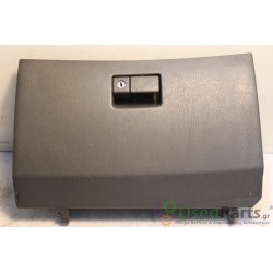 TOYOTA- AVENSIS - Ντουλαπάκι--AVENSIS I  T22