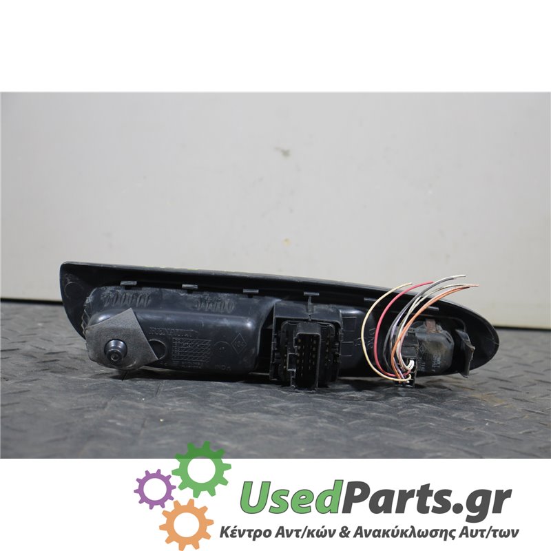 RENAULT - CLIO - Διακόπτης παραθύρων - 2ΠΟΡΤΟ - ΕΤΟΣ: 2001-2004 - ΚΩΔ.ΚΑΤ/ΣΤΗ: 1102  231350<br /><br />