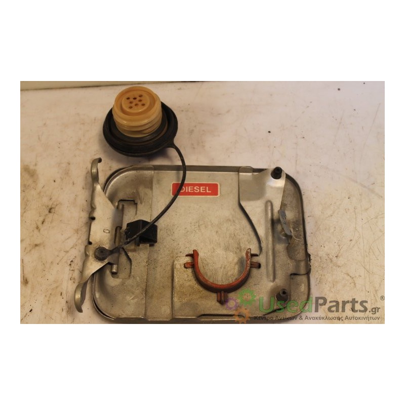 NISSAN- TERRANO - Πορτάκι Βεντζίνης--TERRANO II