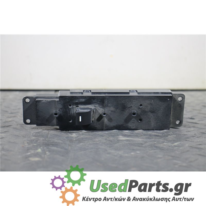 LAND ROVER - RANGE ROVER - Διακόπτης παραθύρων - 5ΠΟΡΤΟ - ΕΤΟΣ: 2005-2013 - ΚΩΔ.ΚΑΤ/ΣΤΗ: YUD000252PVA  6937481  HW03  SW05<br />