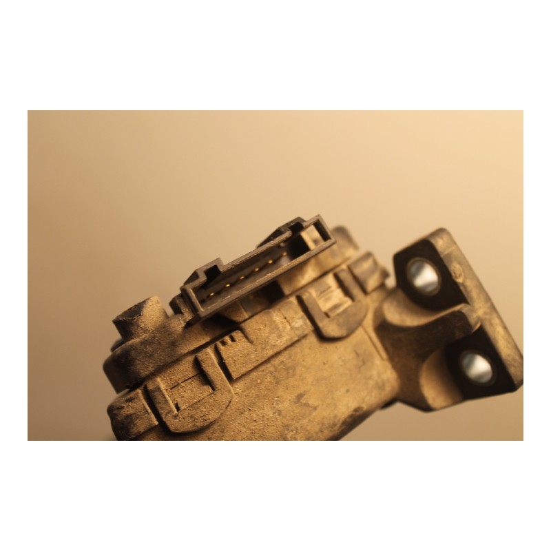 SKODA- OCTAVIA- Διάφορα-Ηλεκτρικά--ΠΕΝΤΑΛ ΓΚΑΖΙΟΥ-2002