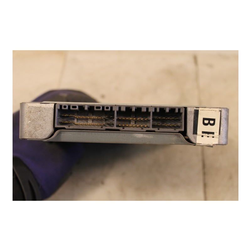 TOYOTA - CARINA - Εγκέφαλος