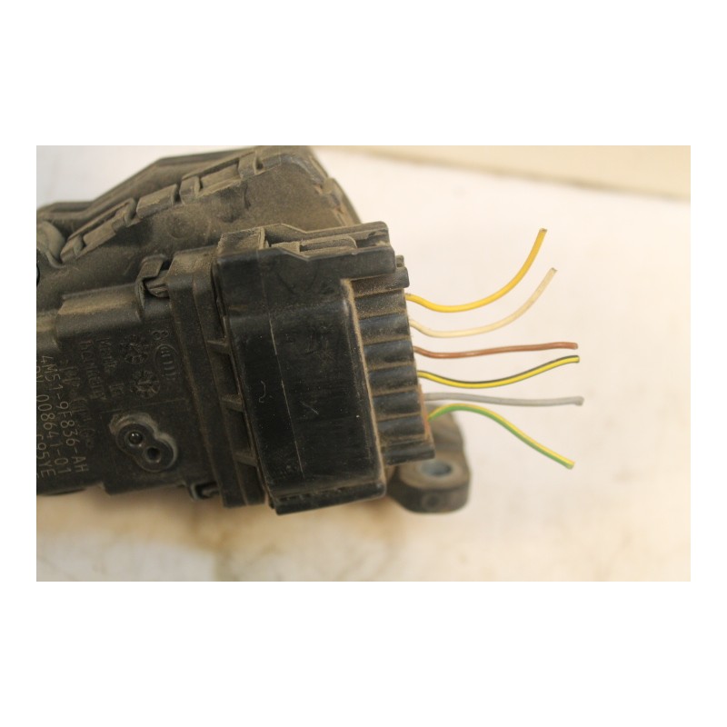 FORD- FOCUS- Διάφορα-Ηλεκτρικά--ΠΕΝΤΑΛ ΓΚΑΖΙΟΥ-2005