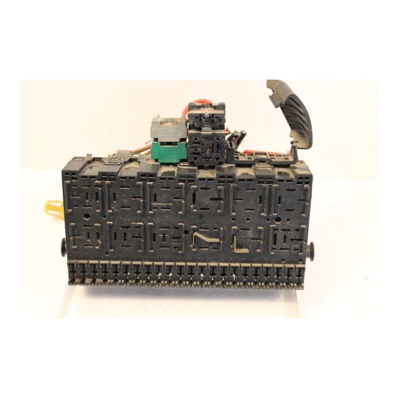 VW- POLO - Ασφαλειοθήκη--