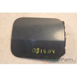 AUDI- 80- Πορτάκι Βεντζίνης---